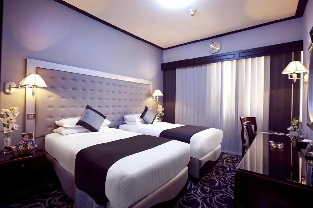 דובאי Broadway Hotel