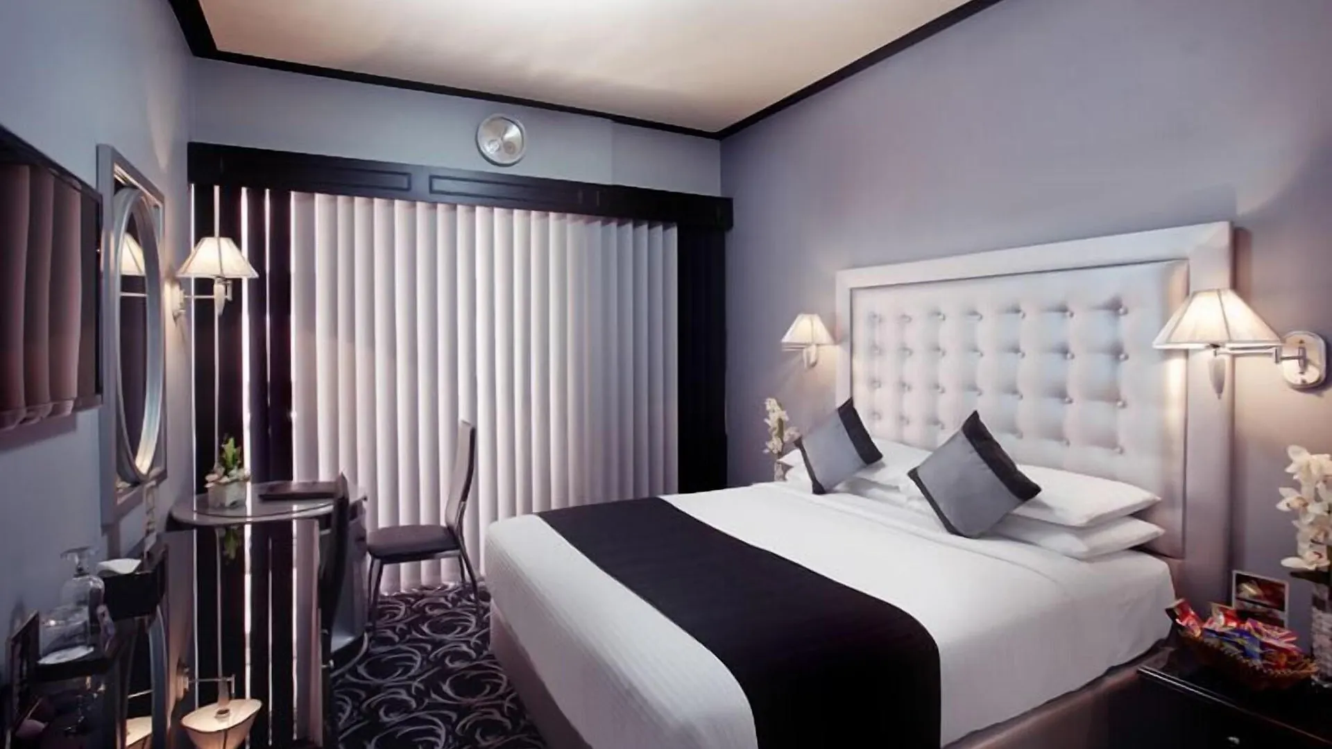 דובאי Broadway Hotel