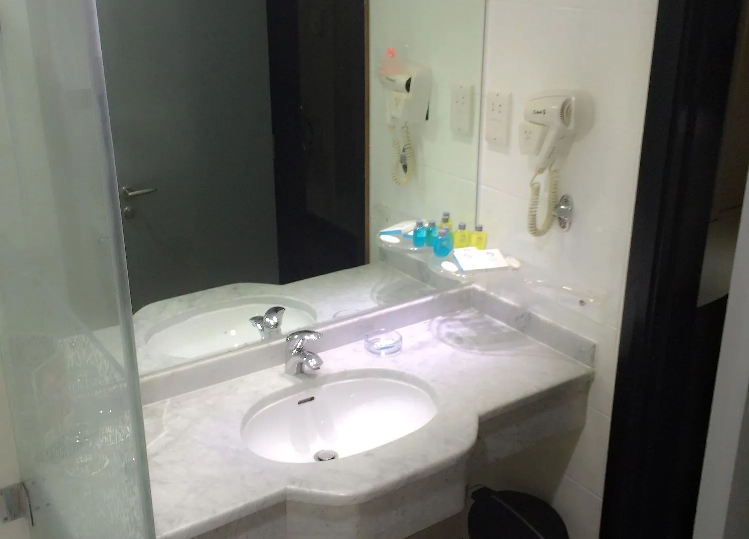 ***  Broadway Hotel Dubai United Arab Emirates